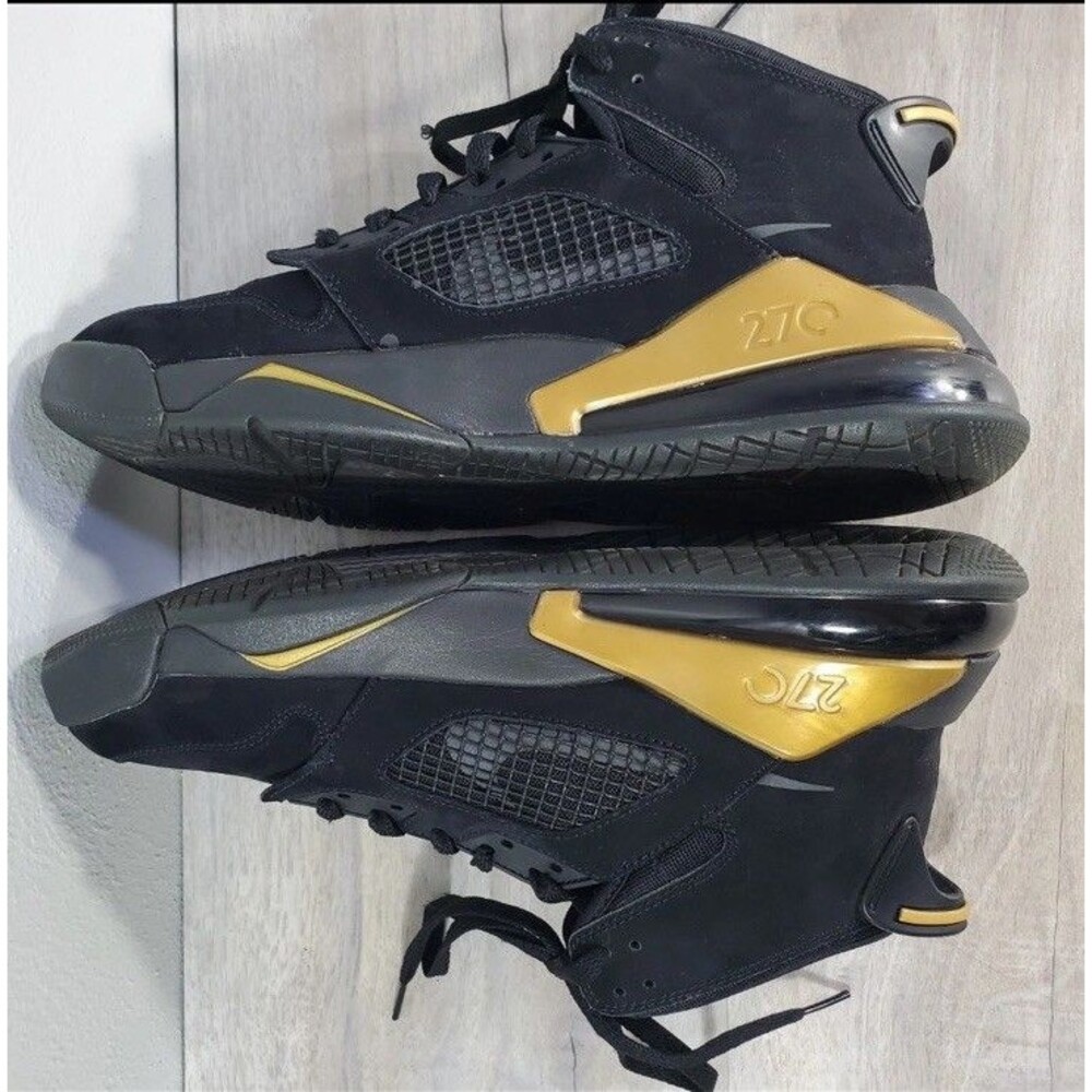 Nike Air Jordan Mars 270 Size Men’s 10 CD7070-007 Gold Patent Black BBall Shoes